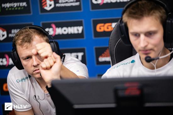 蔡徐坤携手新版本荣耀亚洲7月4日震撼上线